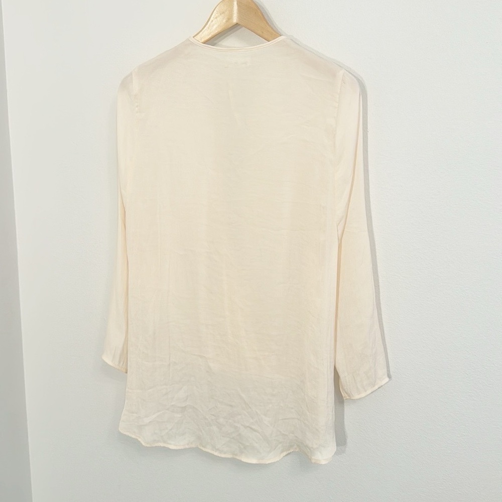 SILENCE & NOISE Cream Crossover Blouse High/Low Size Small - Picture 4 of 6